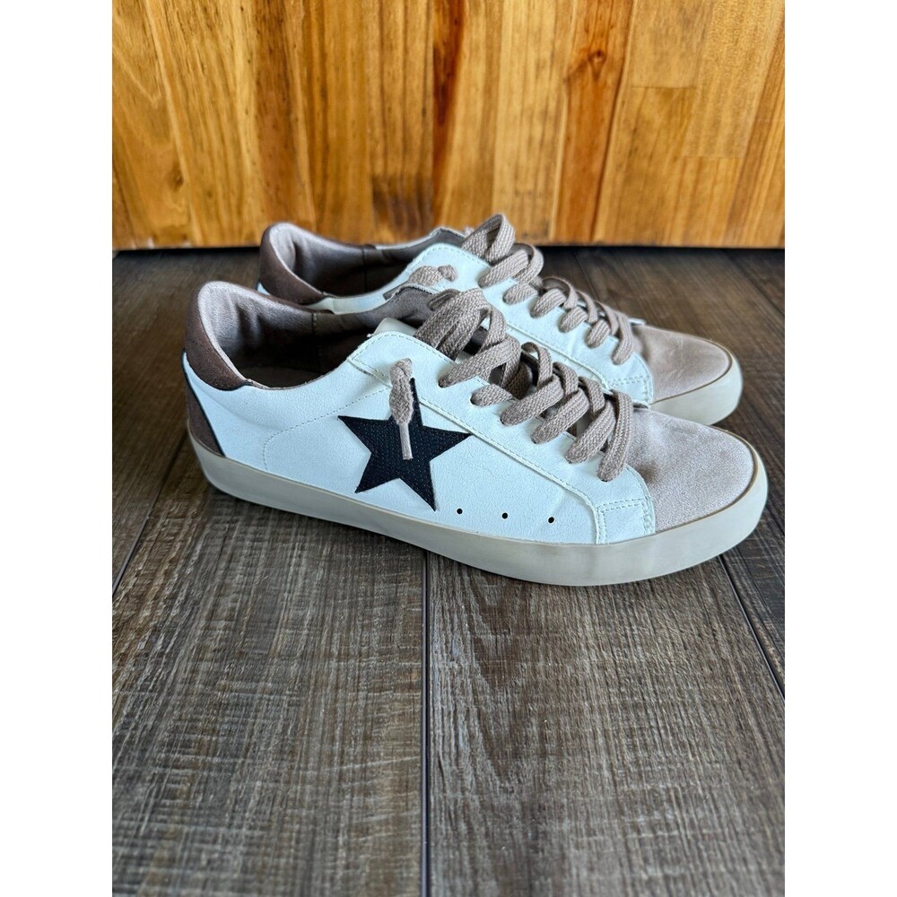Women’s Shu Shop Pamela Sneakers Sz. 8 Brown